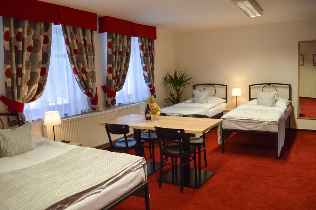 Penzion Obora Podebrady Bilik gambar