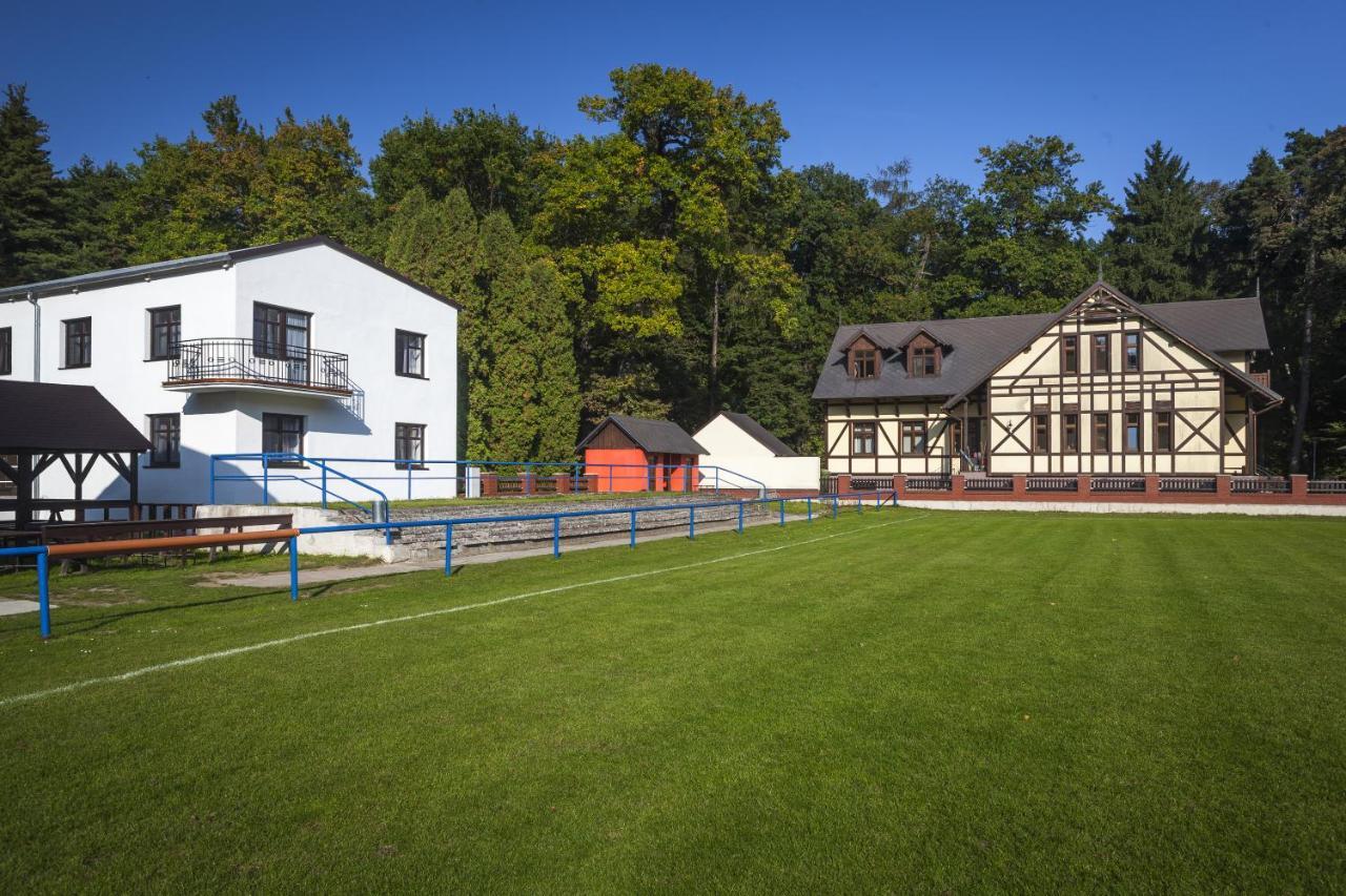 Penzion Obora Podebrady Luaran gambar